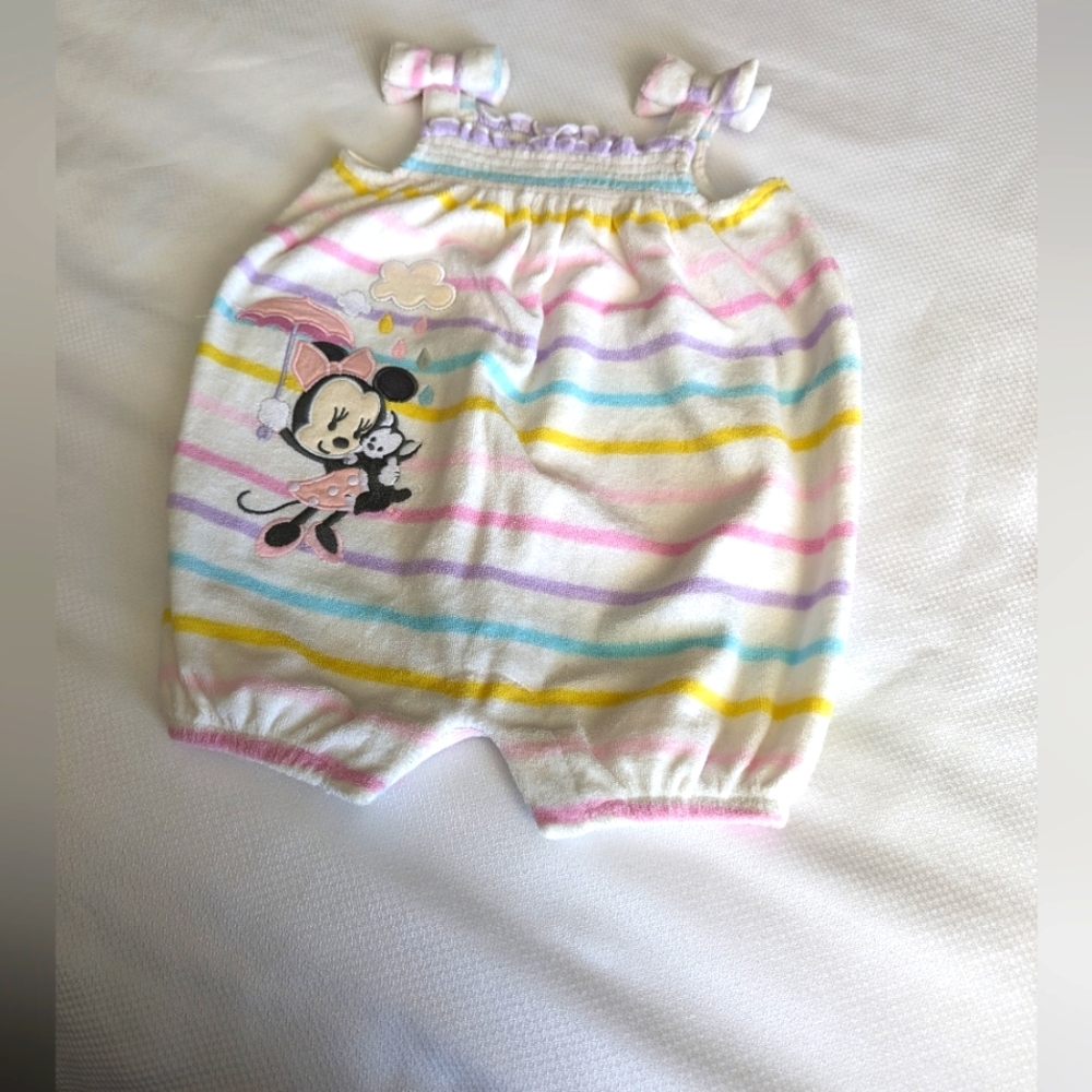 Disney Baby Minnie Bubble Romper. Terry cloth. 9-12 mts. Smocking details.